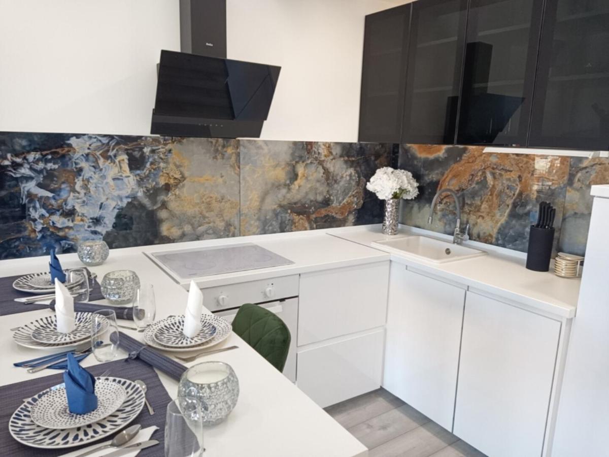 Apartman Lux Makarska Zewnętrze zdjęcie