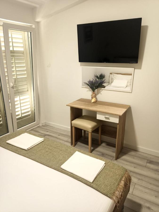 Apartman Lux Makarska Zewnętrze zdjęcie