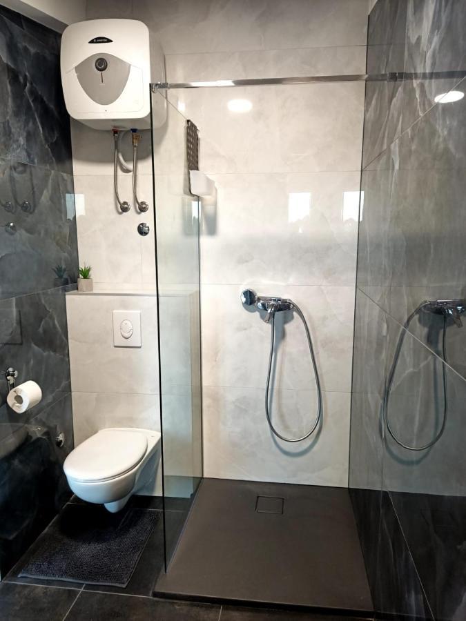 Apartman Lux Makarska Zewnętrze zdjęcie