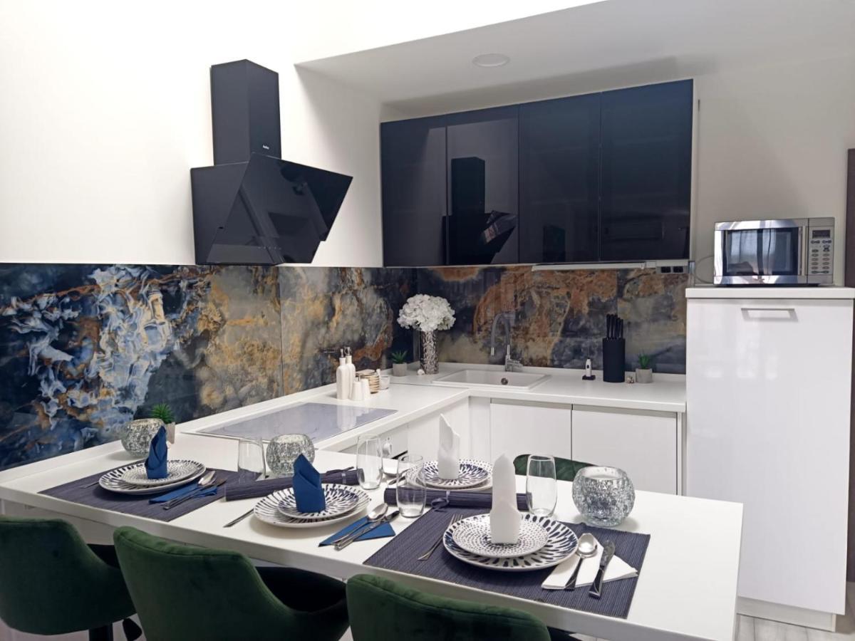 Apartman Lux Makarska Zewnętrze zdjęcie