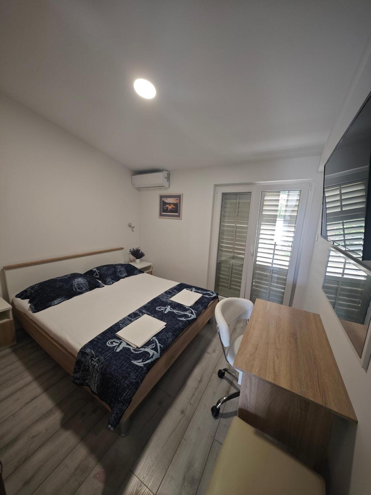 Apartman Lux Makarska Zewnętrze zdjęcie